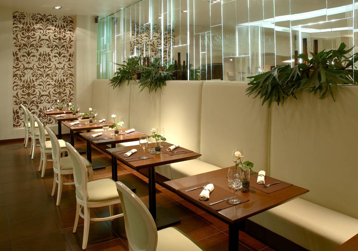 Sedie e tavolini Seven sedie